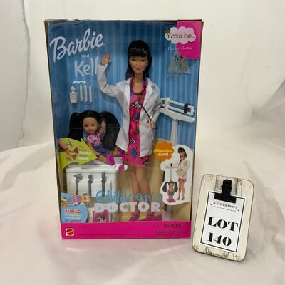 -140- Childrenâ€™s Doctor Barbie & Kelly (2000) | Career Series