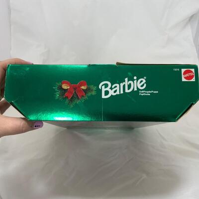 -170- Happy Holidays Gala Barbie (1995)