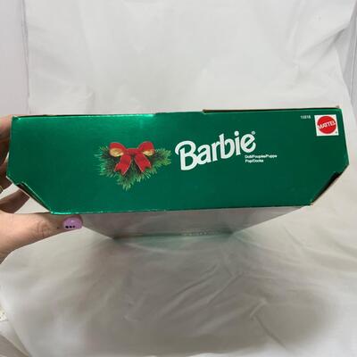 -172- Happy Holidays Gala Barbie (1995)