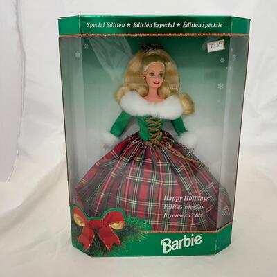 -173- Happy Holidays Barbie (1995)