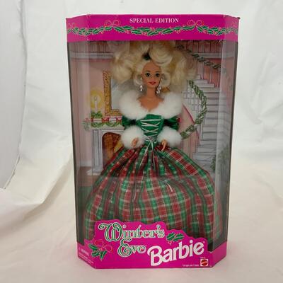 -174- Winterâ€™s Eve Barbie (1994) | Special Edition
