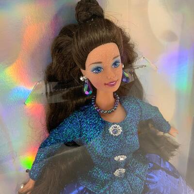 -177- Sapphire Sophisticate Barbie (1997)