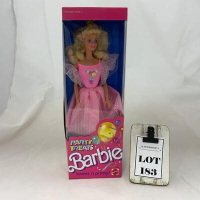 -183- Party Treats Barbie (1989)