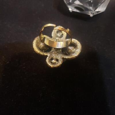 Costume ring