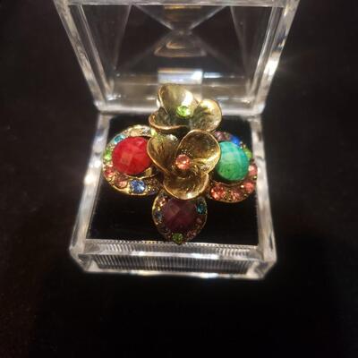 Costume ring