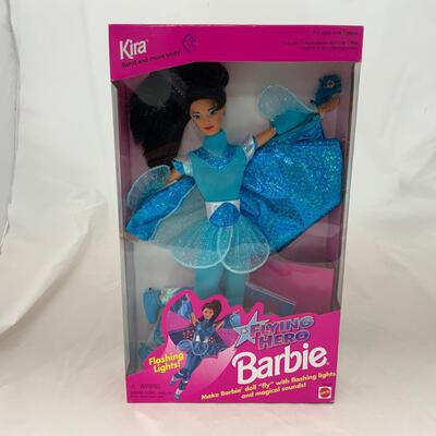 -188- Flying Hero Barbie (1995) | Kira