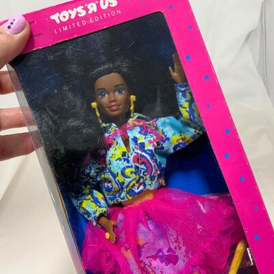 -190- Cool â€˜N Sassy Barbie (1992) | Toys R Us