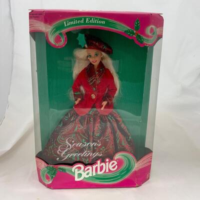 -192- Seasonâ€™s Greetings Barbie (1994) | Limited Edition