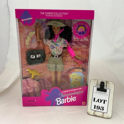 -193- Paleontologist Barbie (1996) | Career Collection
