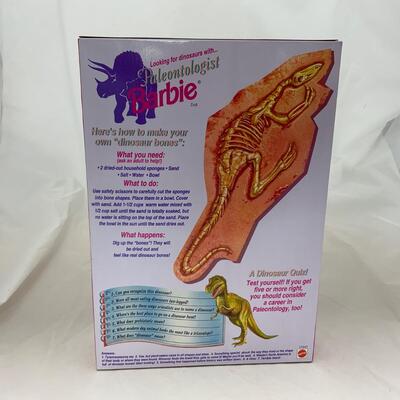 -193- Paleontologist Barbie (1996) | Career Collection