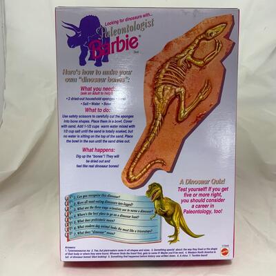 -194- Paleontologist Barbie (1996) | Career Collection