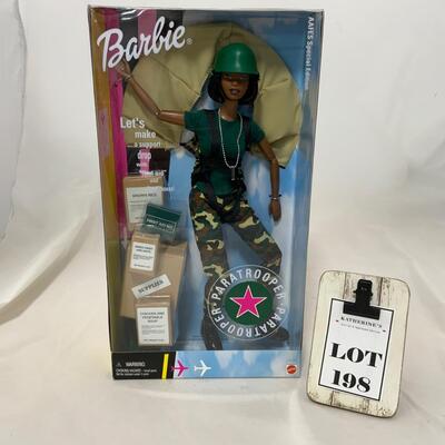 -198- Paratrooper Barbie (2000)