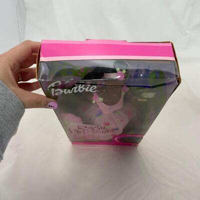 -221- Rose Princess Barbie (2000)