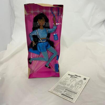 -222- Dance Moves Barbie (1995)