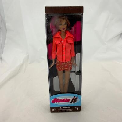 -224- Studio It Doll (2005) | Integrity Toys