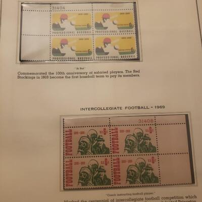 Minkus 1968 to 1972 plate block stamp book 224 stamps in book