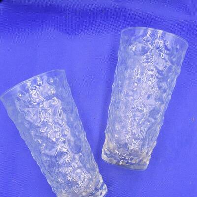 Green pitcher w/12 glasses LOT