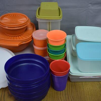 Tupperware Lot
