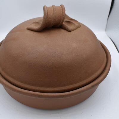 Clay pot with Lid