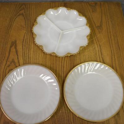 White gold rim plates(2) divider plate