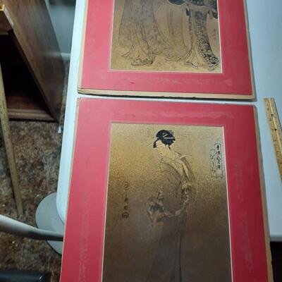 2 vintage japanese women pictures