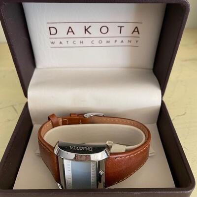 ST Dakota Menâ€™s watch