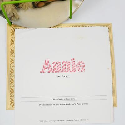 KNOWLES "ANNIE & SANDY" ANNIE MOVIE COLLECTORS PLATE