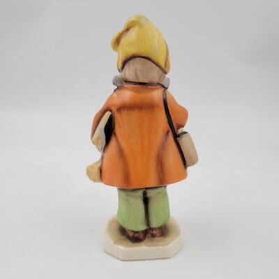 Friedd OF GERMANY SCHOOL GIRL FIGURINE
