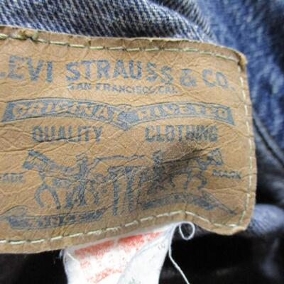 Levi Strauss & Co. Jean Jacket Size Medium