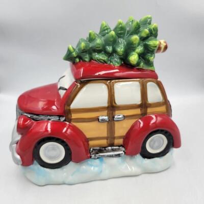 Woody Station Wagon with Christmas Tree