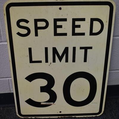 speed limit 30