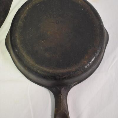 2 Wagner Skillets