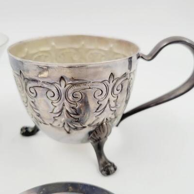 VINTAGE SILVERPLATE SUGAR CONTAINER W/ SPOON