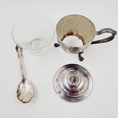 VINTAGE SILVERPLATE SUGAR CONTAINER W/ SPOON
