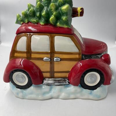 Woody Station Wagon with Christmas Tree