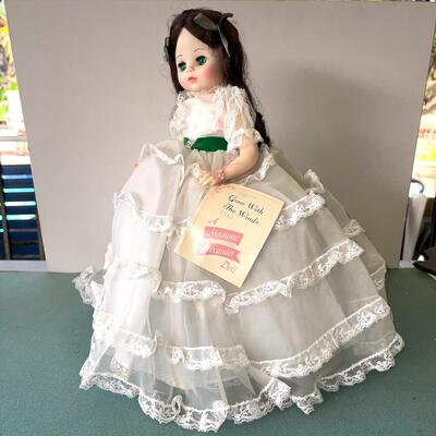 AA  1982 SCARLETT O'HARA BY MADAME ALEXANDER GONE WITH THE WIND