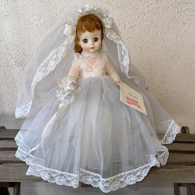 AA  VINTAGE MADAME ALEXANDER BRIDE DOLL