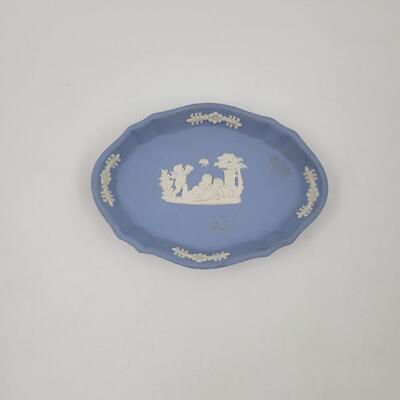 BLUE WEGEWOOD SMALL TRAY
