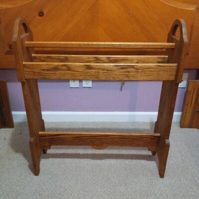 LOT 70  QUEEN SIZE HEADBOARD AND AFGHAN RACK
