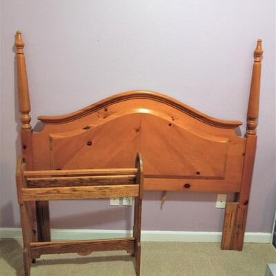 LOT 70  QUEEN SIZE HEADBOARD AND AFGHAN RACK