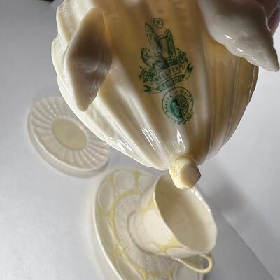 Belleek Irish Porcelain Sheâ€™ll Tea Cups and Saucer Lot