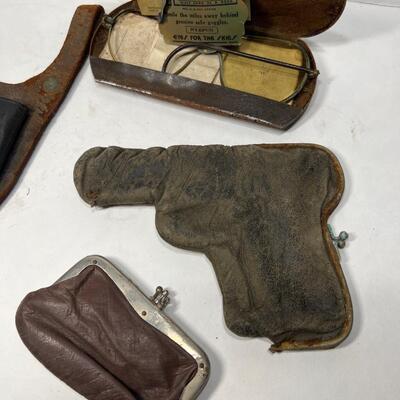 Miscellaneous WW2 Lot with pistol shape purse