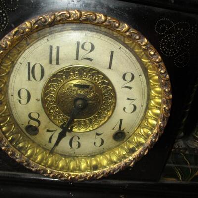 Antique Mantle Clock