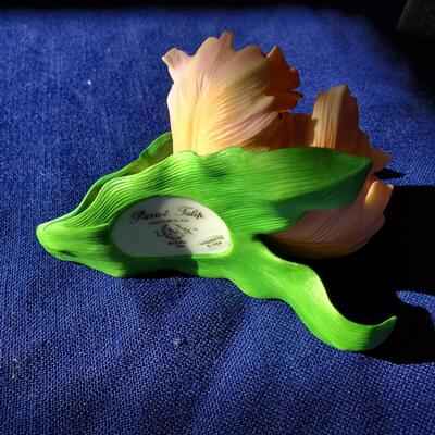 Lenox Parrot Tulip