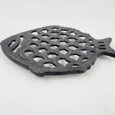 CAST IRON FISH TRIVET