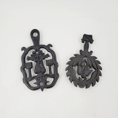CAST IRON BRANDED SMALL TRIVET BUNDLE