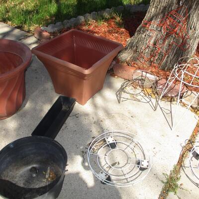 Planters & Bird Feeder