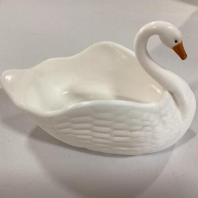 Vintage White Swan Candy Dish