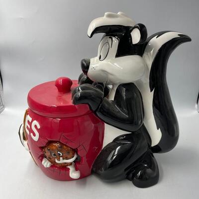 Pepe Le Pew Cookie Jar