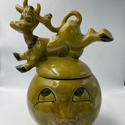 Vintage Dorrane Cow Jumped Over The Moon Cookie Jar